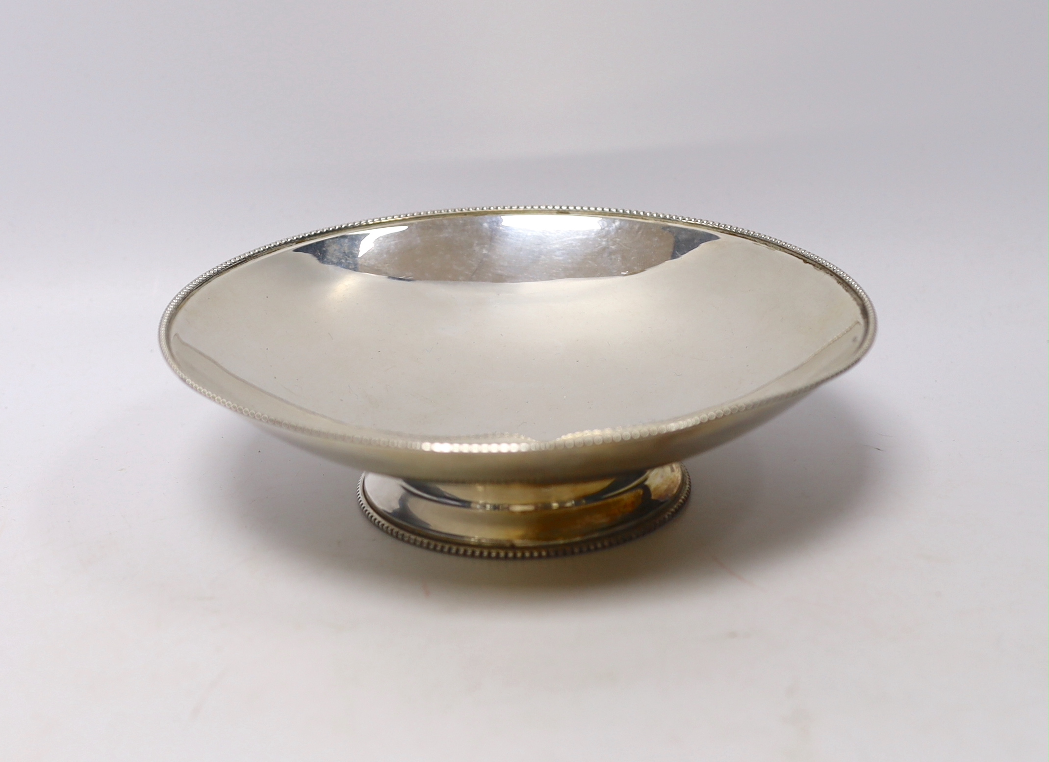 George V silver shallow fruit bowl, James Dixon & Sons, Sheffield, 1920, diameter 20.4cm